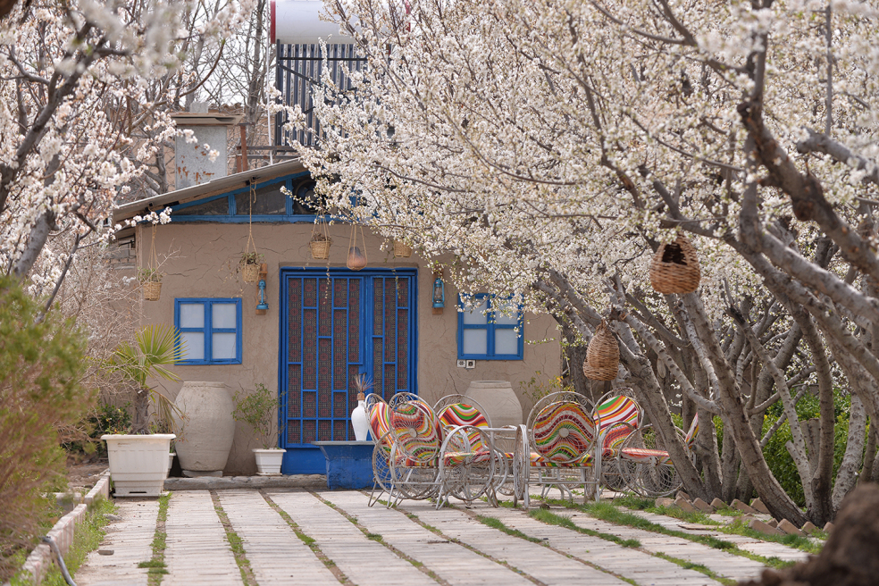 نمای بیرونی آشپزخانه سنتی